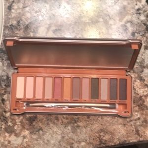 BRAND NEW Naked 3 eyeshadow palate